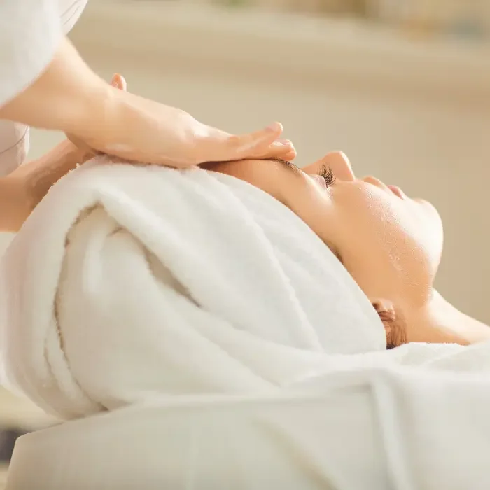 Expert Facial Services